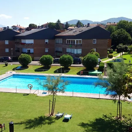 Con Piscinas, Terraza Privada, Parking Y Tenis - Casa Olabide